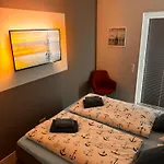 Διαμέρισμα Haus Viking Mit 2 Bjorn 4 Pers Und Floki 6 Pers Mit Duene Und Garten Büsum