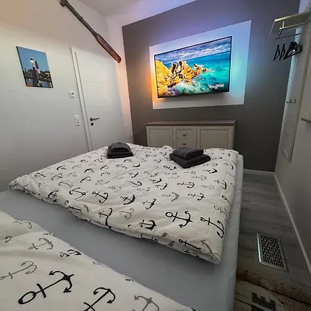 Haus Viking Mit 2 Bjorn 4 Pers Und Floki 6 Pers Mit Duene Und Garten Büsum